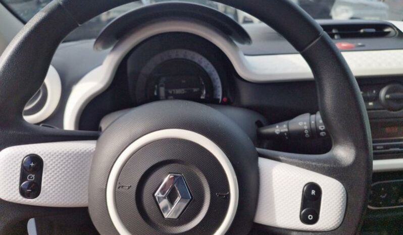 RENAULT Twingo E-Tech Electric Life R80 Achat Intégral – 21 complet