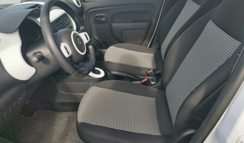 RENAULT Twingo E-Tech Electric Life R80 Achat Intégral – 21 complet