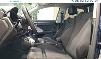 Image illustrative S.u.v. occasion climatisation bleu navarre métallisé Reunion à saisir.