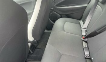 Image illustrative Berline occasion climatisation violet Reunion à saisir.