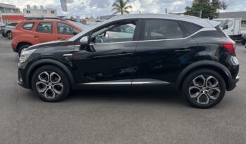 Captur occasion Reunion 1.6 e-tech hybride 145ch intense, modèle 2023 à vendre.