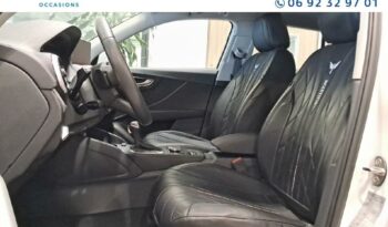 Image illustrative S.u.v. occasion climatisation blanc glacier métallisé Reunion à saisir.