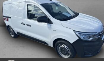 Express Van occasion Reunion 1.5 blue dci 75ch confort 22, modèle 2023 à vendre.