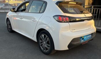 Occasion à vendre : Peugeot voiture blanc banquise diesel 1.5 bluehdi 100 sté vu Reunion