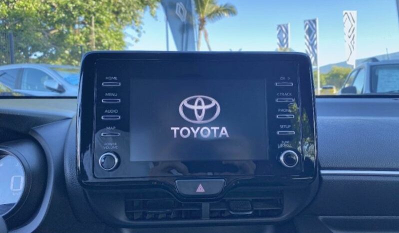 TOYOTA Yaris 120 VVT-i Design 5p MY22 complet