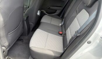 Image illustrative Berline occasion climatisation gris platine Reunion à saisir.