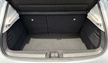 Photo Clio occasion 1.6 e-tech hybride 145ch evolution ile Reunion.