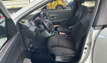 Occasion vehicule Reunion Dacia manuelle en vente à La Réunion.