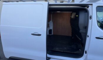 Occasion vehicule Reunion Peugeot manuelle en vente à La Réunion.