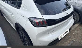 Occasion à vendre : Peugeot voiture blanc banquise (o) essence 1.2 puretech 130ch s&s gt eat8 Reunion