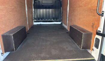 Occasion à vendre : Renault voiture blanc mineral diesel f3500 l3h2 2.3 blue dci 150ch confort euro6 Reunion