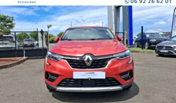 Reunion auto occasion Arkana 2023 1.6 e-tech hybride 145ch evolution -22 pas chère.