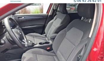 Image illustrative S.u.v. occasion climatisation rouge flamme Reunion à saisir.