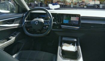 Occasion à vendre : Renault voiture blanc hybride : essence/electrique 1.2 e-tech full hybrid 200ch techno Reunion