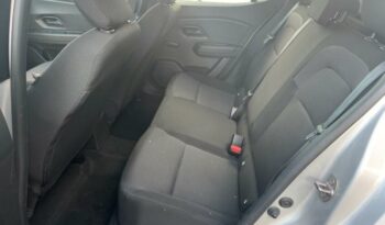 Image illustrative Berline occasion climatisation gris moonstone métallisé Reunion à saisir.