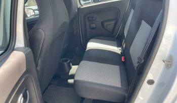 Image illustrative Berline occasion climatisation bleu Reunion à saisir.