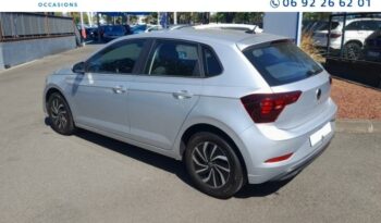 Occasion à vendre : Volkswagen voiture reflet d'argent métallisé essence 1.0 tsi 95ch life Reunion
