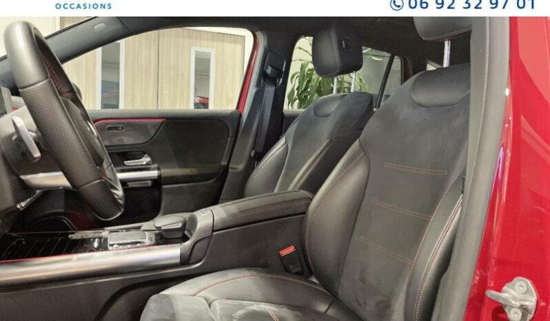 MERCEDES-BENZ GLA 200 163ch AMG Line 7G-DCT complet