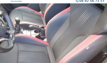 Image illustrative S.u.v. occasion climatisation gris graphite métallisé Reunion à saisir.