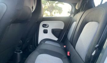 Image illustrative Berline occasion climatisation blanc cristal Reunion à saisir.