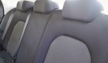 Image illustrative Berline occasion climatisation gris urbain métal Reunion à saisir.