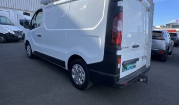 Occasion à vendre : Renault voiture blanc glacier diesel l1h1 2t8 2.0 blue dci 130ch confort Reunion