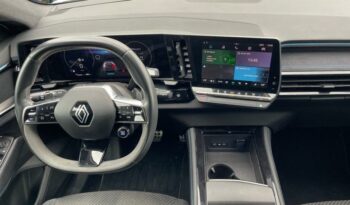 Occasion à vendre : Renault voiture blanc nacré brillant hybride : essence/electrique 1.2 e-tech full hybrid 140ch techno esprit alpine - 23 Reunion