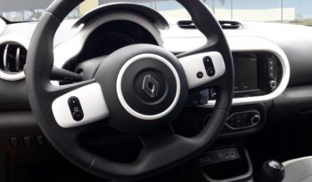 Occasion à vendre : Renault voiture blanc cristal essence 1.0 sce 65ch equilibre Reunion