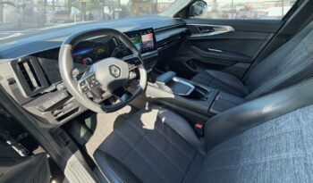Occasion à vendre : Renault voiture noir etoilé métallisé hybride : essence/electrique 1.2 e-tech full hybrid 200ch techno Reunion