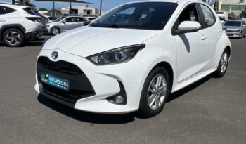Vente Toyota Yaris 116h 1.5 hsd bva graphite 5p Leparc-gbh Comptoir Des Isles, La Reunion.