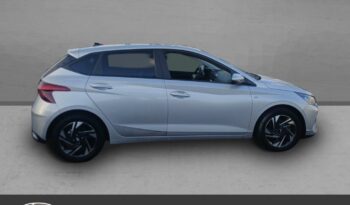 Occasion à vendre : Hyundai voiture argent elegant essence/micro-hybride 1.0 t-gdi 100ch hybrid intuitive Reunion