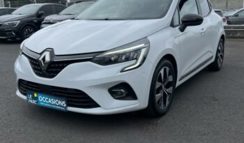 Vente Renault Clio tce 90ch evolution Leparc-gbh Comptoir Des Isles, La Reunion.