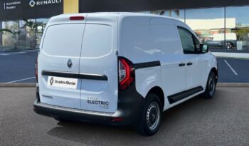 Kangoo Van occasion Reunion l1 e-tech ev45 dc 80kw grand confort plancher cabine, modèle 2023 à vendre.