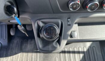Reunion auto occasion Master Fg 2023 f3300 l2h2 2.3 blue dci 135ch confort euro6 pas chère.
