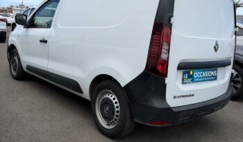 Occasion à vendre : Renault voiture blanc glacier diesel 1.5 blue dci 95ch confort 22 Reunion