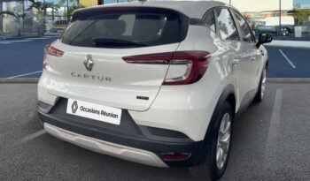 Captur occasion Reunion 1.6 e-tech hybride 145ch equilibre, modèle 2023 à vendre.