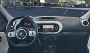 Occasion à vendre : Renault voiture blanc cristal essence 1.0 sce 65ch equilibre Reunion