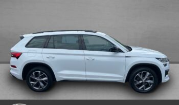 Occasion à vendre : Skoda voiture bleu diesel 2.0 tdi 150ch scr selection dsg7 7 places Reunion