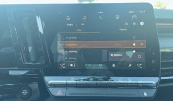 Occasion 974 : Découvrez la version 1.2 e-tech full hybrid 200ch techno Renault 2023, Reunion.