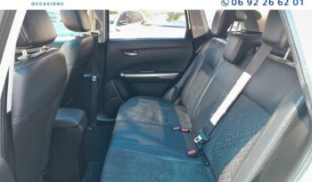 Image illustrative S.u.v. occasion climatisation cool white pearl métallisé Reunion à saisir.