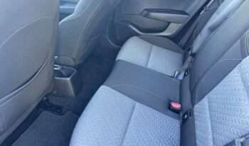 Image illustrative Berline occasion climatisation rouge flamme Reunion à saisir.