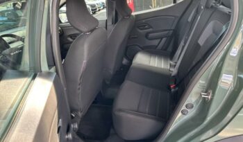 Image illustrative Berline occasion climatisation kaki lichen Reunion à saisir.