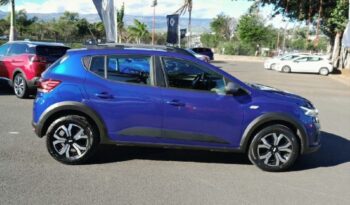 Occasion à prix réduit chez Renault-renault Saint Pierre : Vente berline 2023, berline à La Reunion.