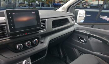 Occasion à vendre : Renault voiture blanc glacier diesel l2h2 3t 2.0 blue dci 150ch confort e6e Reunion