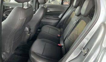 Image illustrative S.u.v. occasion climatisation granite métallisé + toit volcano Reunion à saisir.