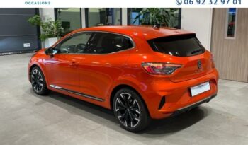 Occasion à vendre : Renault voiture orange hybride : essence/electrique 1.6 e-tech 145ch full hybrid techno - 24 Reunion