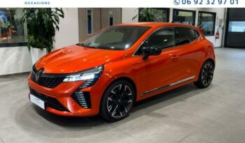 Vente Renault Clio 1.6 e-tech 145ch full hybrid techno - 24 Cotrans-multi Marques Le Port, La Reunion.