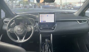 Occasion à vendre : Toyota voiture noir hybride : essence/electrique cross 2.0 196ch hyb design my23 Reunion