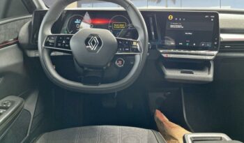 Occasion à vendre : Renault voiture blanc electrique e-tech electric ev60 130ch evolution er super charge -c Reunion