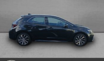 Occasion à vendre : Toyota voiture blanc hybride : essence/electrique 1.8 140ch design my24 Reunion